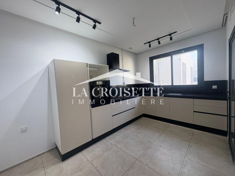 Appartement S+3 à La Soukra